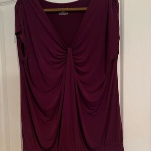 Beautiful top burgundy